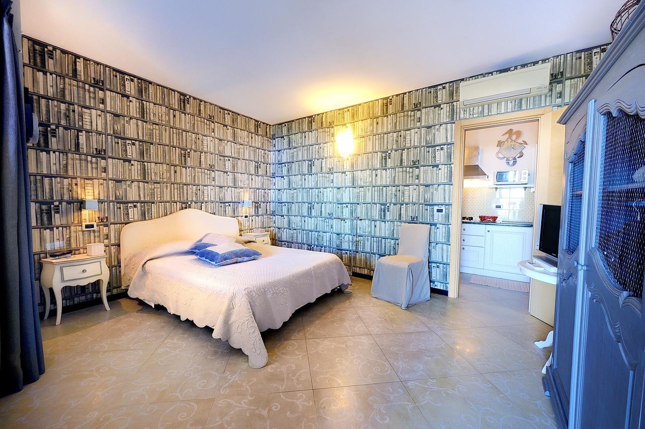 Poggio Dei Gorleri Villa ดิอาโนมารีนา ภายนอก รูปภาพ